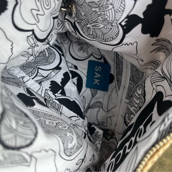 The Sak Cream Woven Vintage Purse w silver hardware - Picture 8 of 9